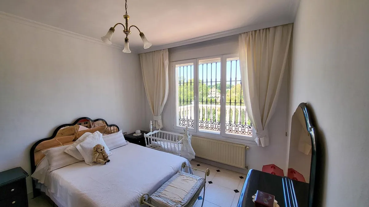 f4c39b52-d72c-4f24-b361-2f6c69bc4a9d