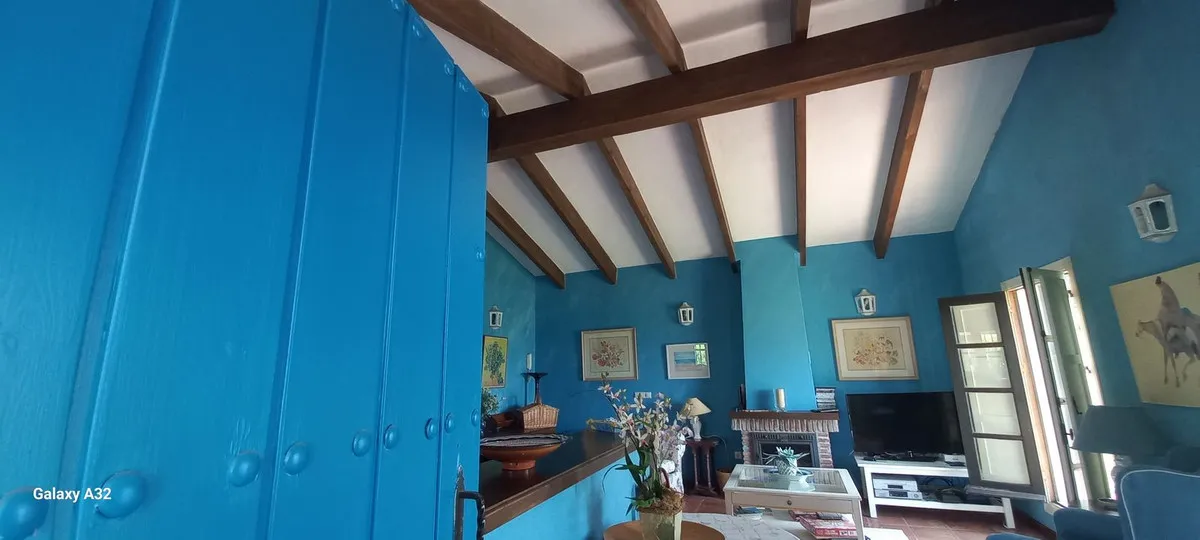 4a77de3a-ff52-40ee-b101-4dd3ca7c9741