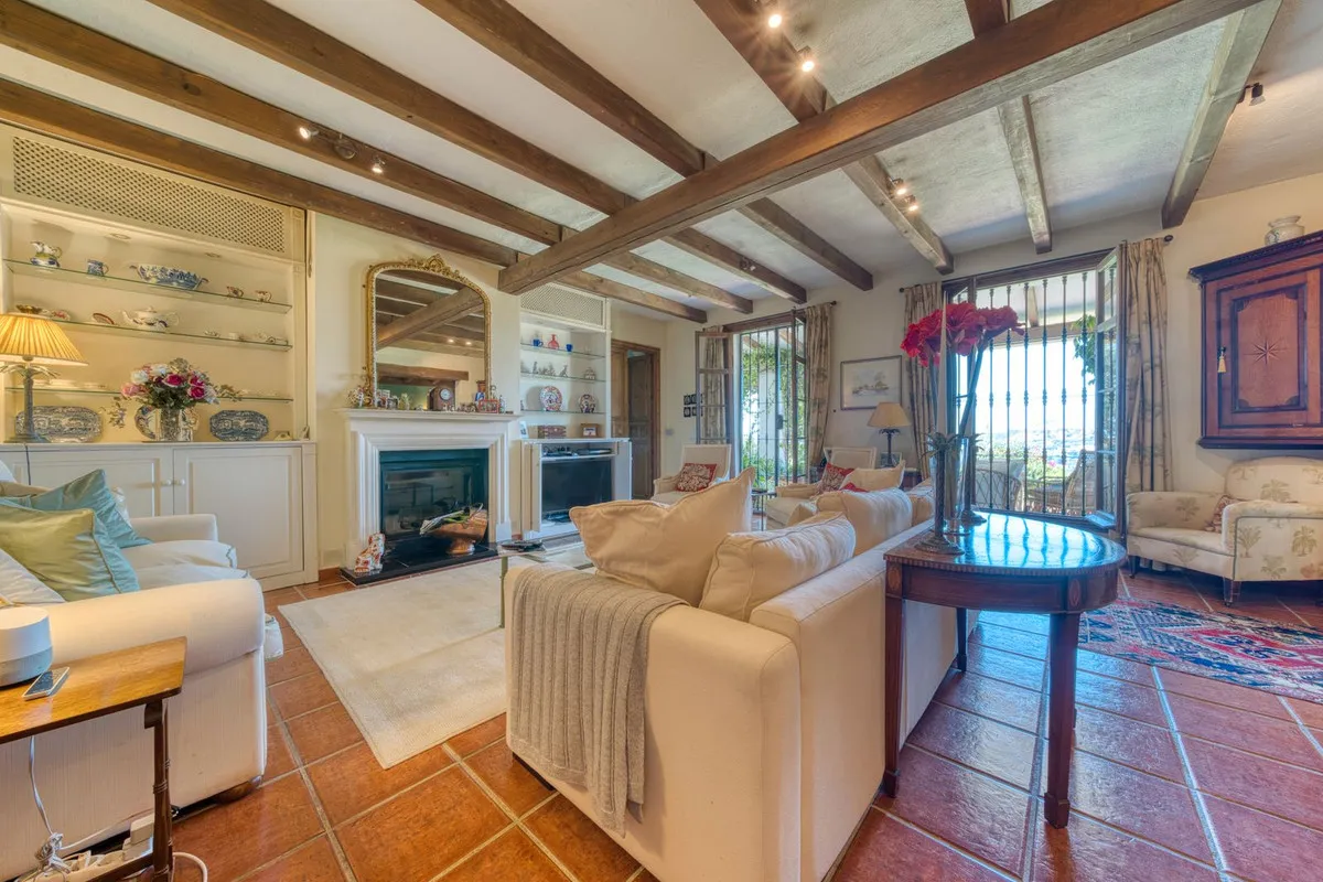 829d76b4-ff28-4c7a-bc42-0b2b05f34000