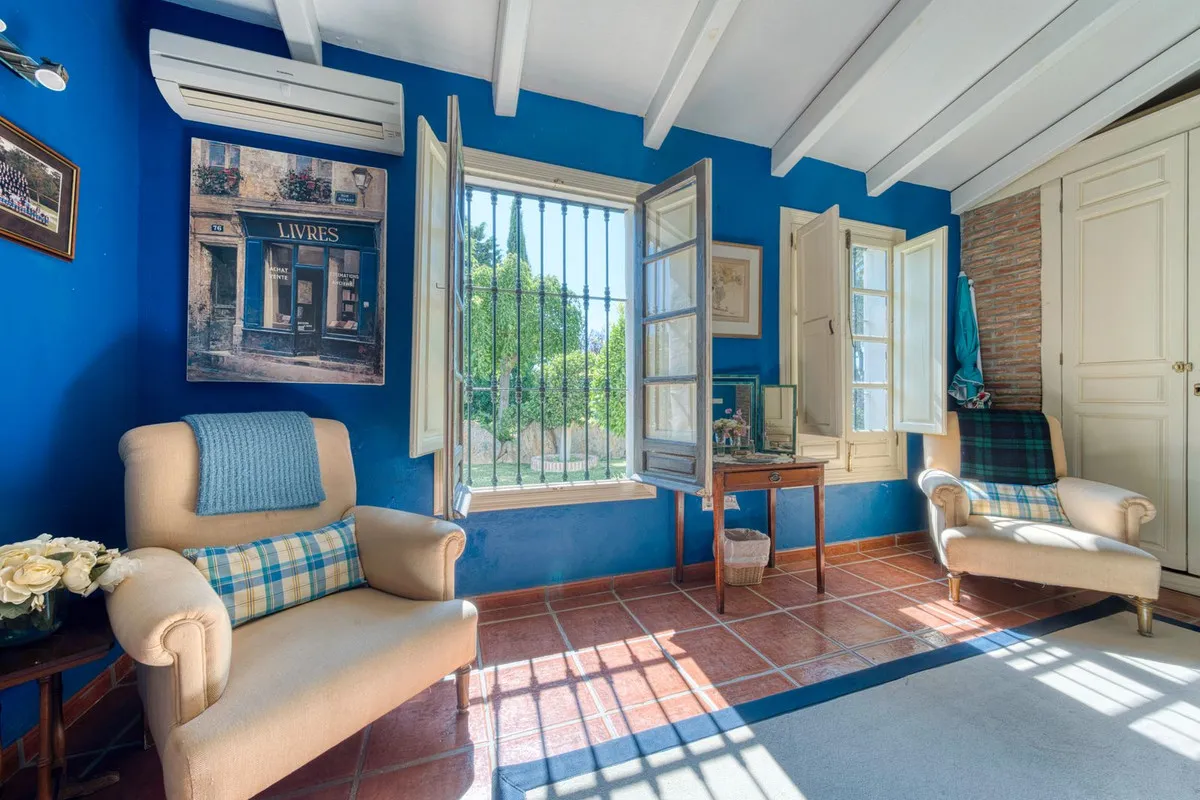 8e306a1b-401d-409c-8f2d-2bc1c032c7fb