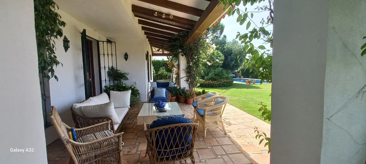 ea6594b4-b19d-43cf-9790-1f4950a01219