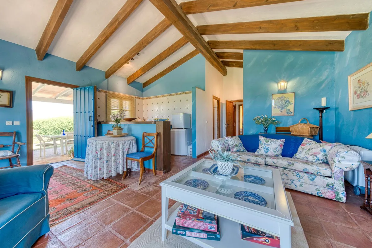 f8887040-8ca3-47b6-af57-d07ad4216edc