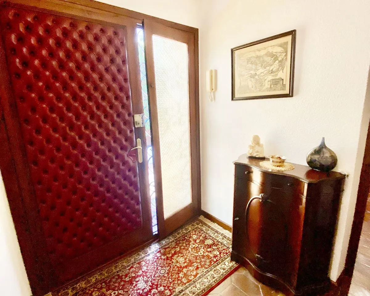 51e8e647-f16f-4313-baba-46fd9ebdb035