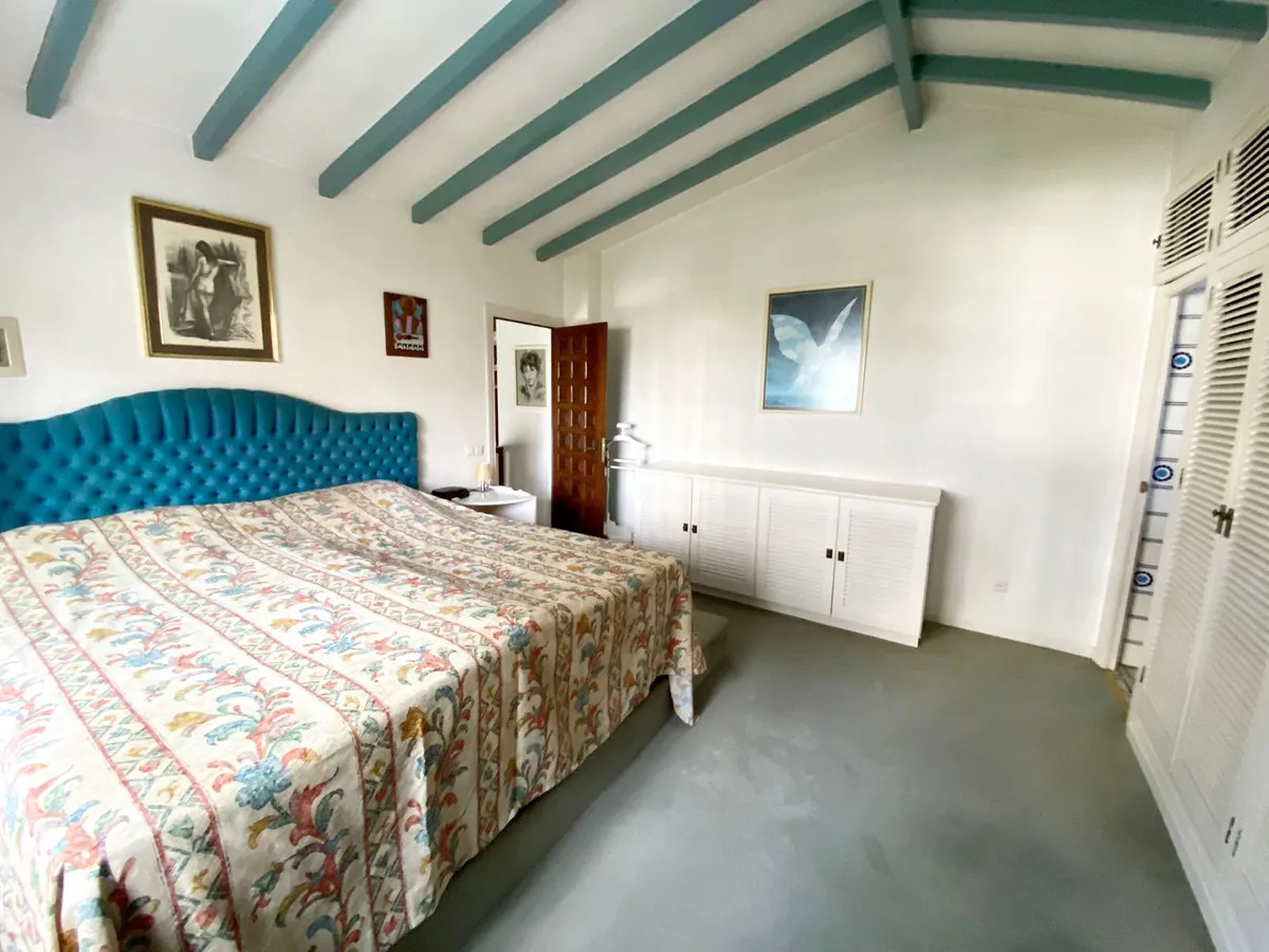 66ef80ad-1dd3-4cc9-ad6e-343e33cef4e8