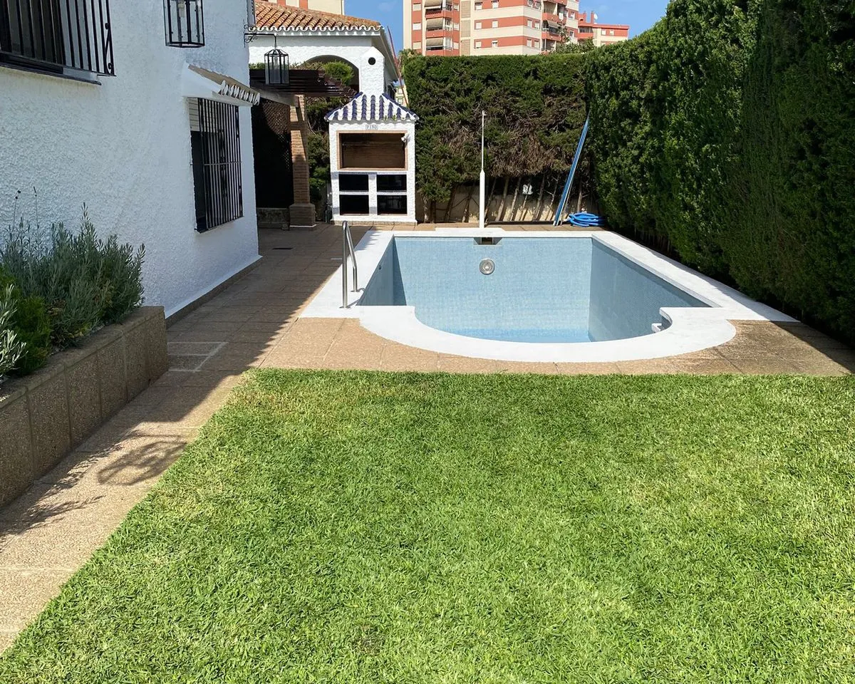 73157699-a511-4ad8-82e2-ca686cad9f6e