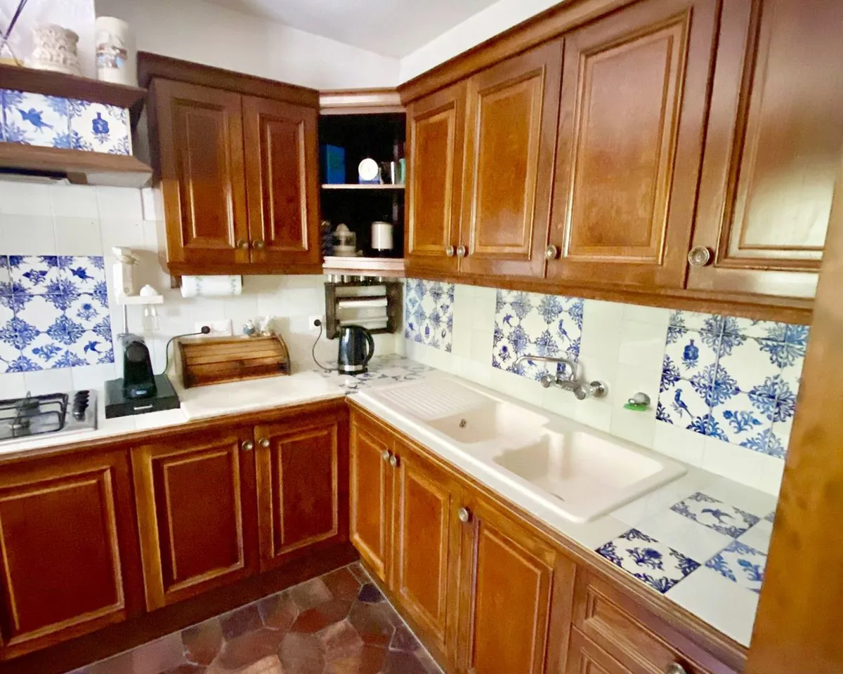 cf6c06b7-12f7-4847-951e-6b47f3b51ab4