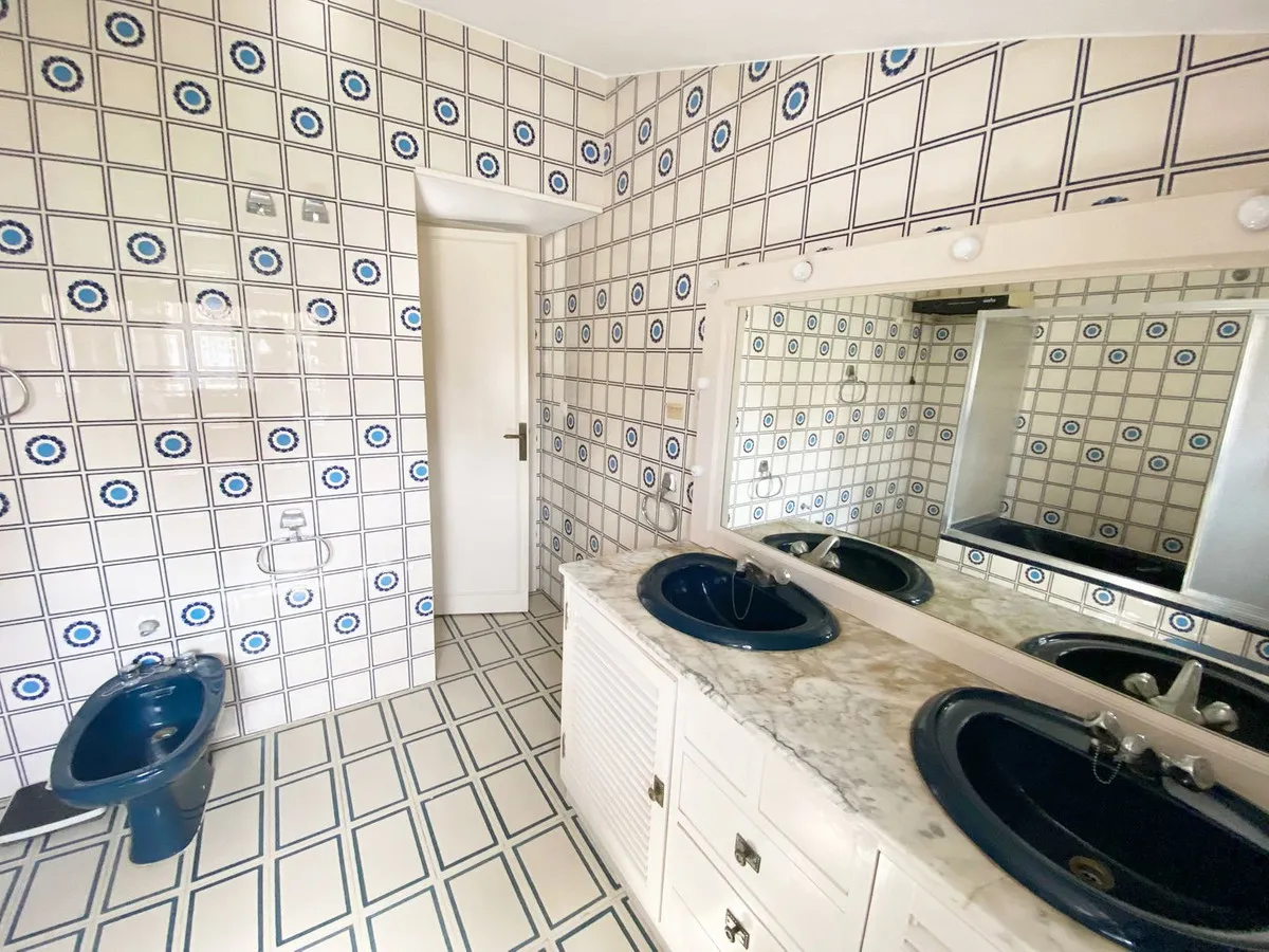 e9854342-3266-43e0-a113-47ed2a913706