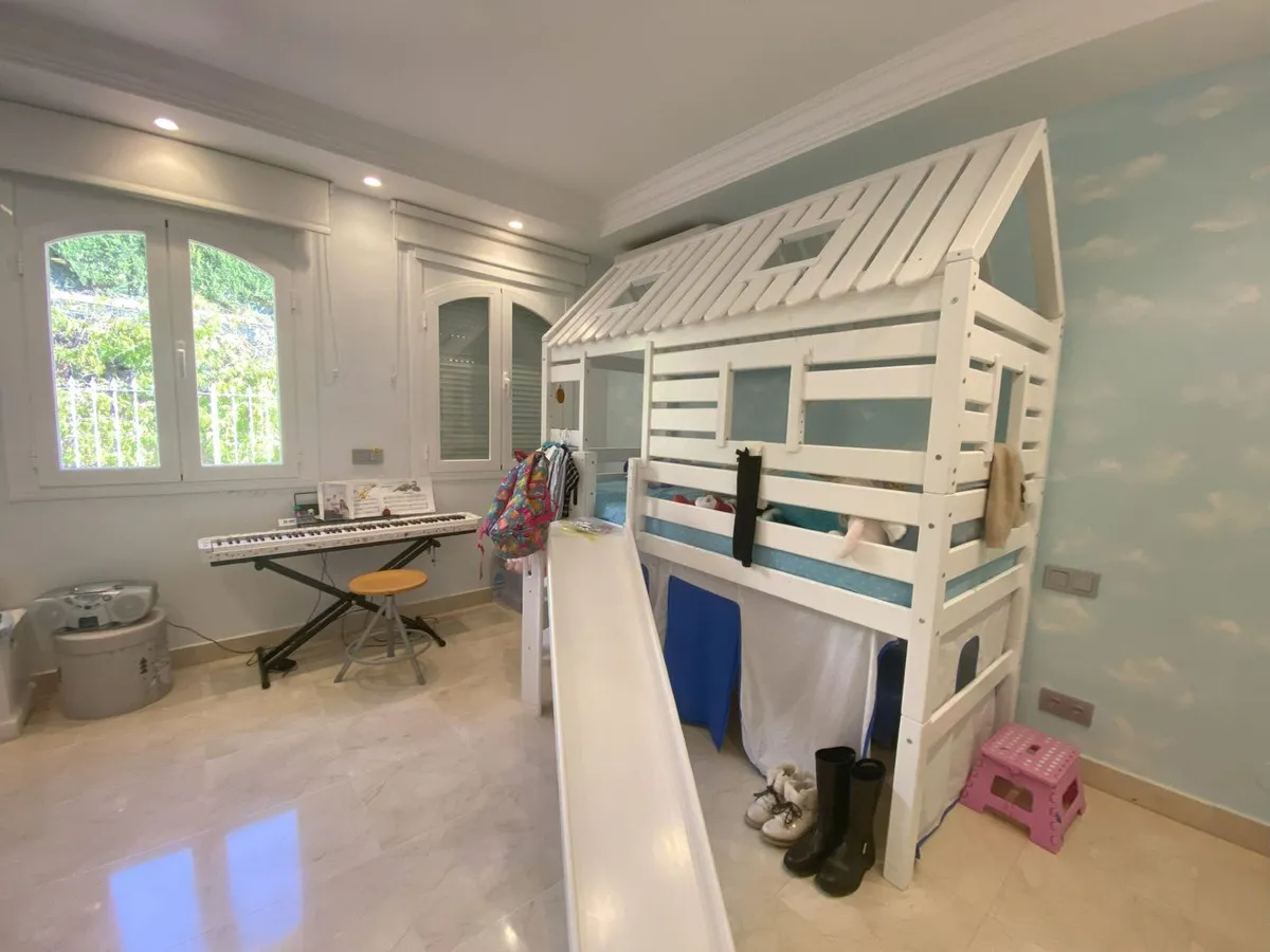 68b54145-edf7-47dc-a9ce-d349426b4264