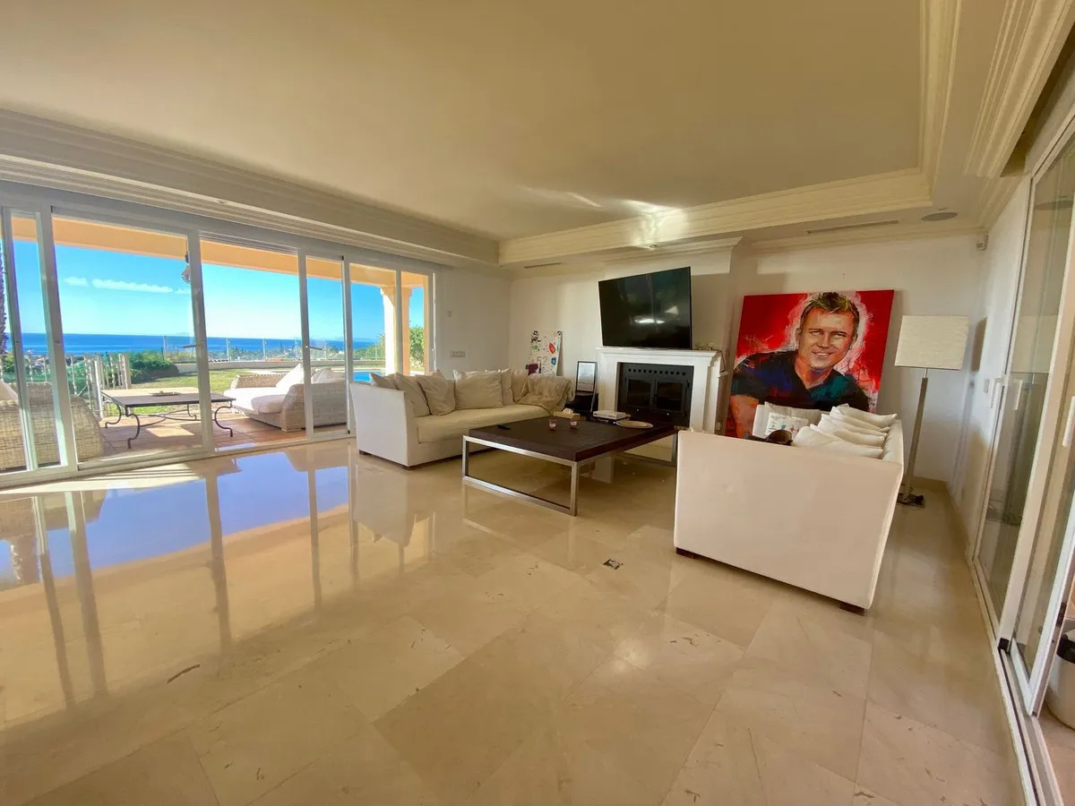 8a8918f1-65a1-41e2-b357-3c9e5e21cdaf