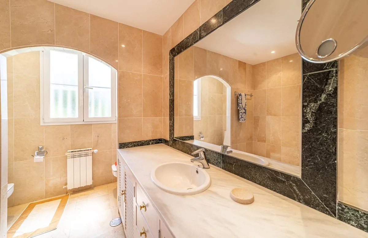 42cffdf0-ee20-4138-8093-1f11773344a2