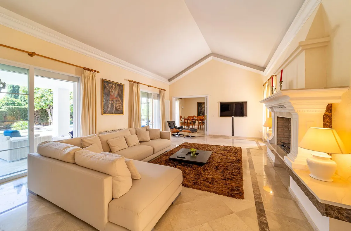 5c3d54b1-d250-44f4-ac84-ecd0bb047749