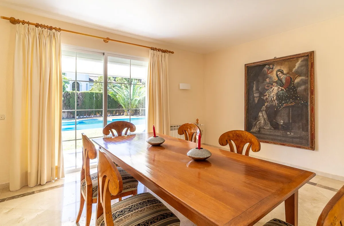 8606b445-d6d1-45a2-a2a2-8b094b6c9ce9