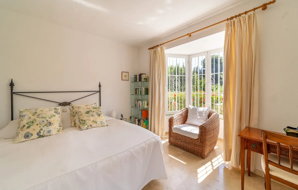 9045c4de-e6f9-49d5-a934-797fb1d8daf3