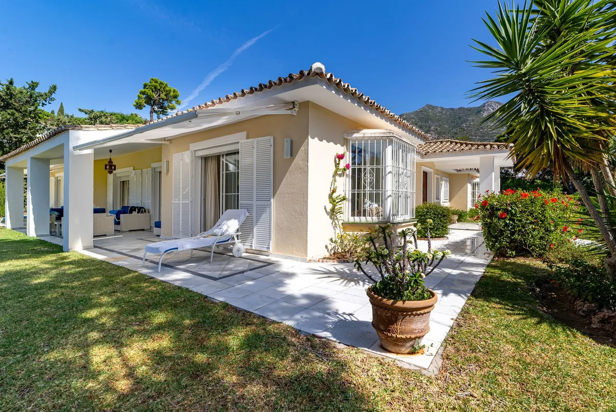 a38ac41e-6f47-4370-8992-1a6b4de09992