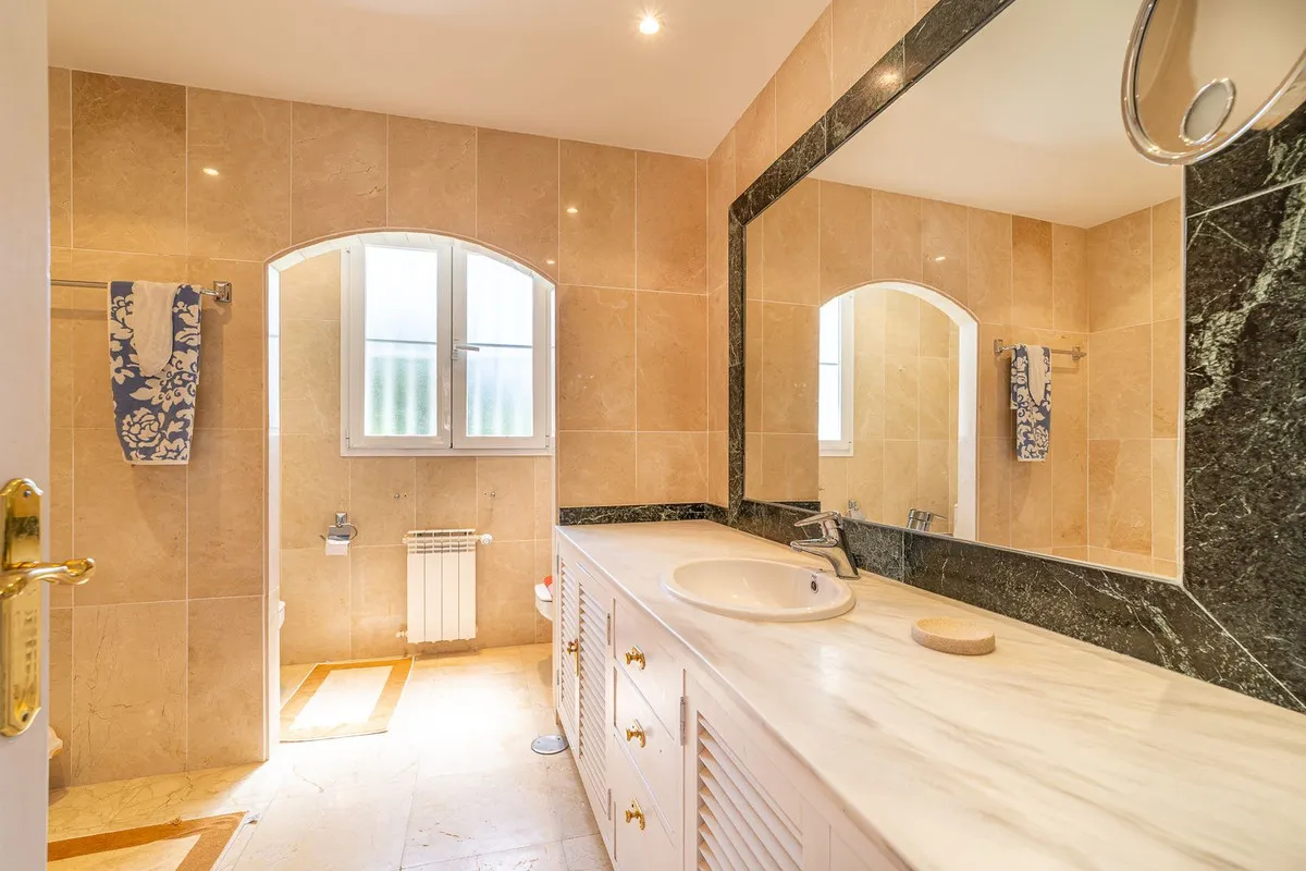 b86621a3-80a0-4fcf-9125-057815f83fba