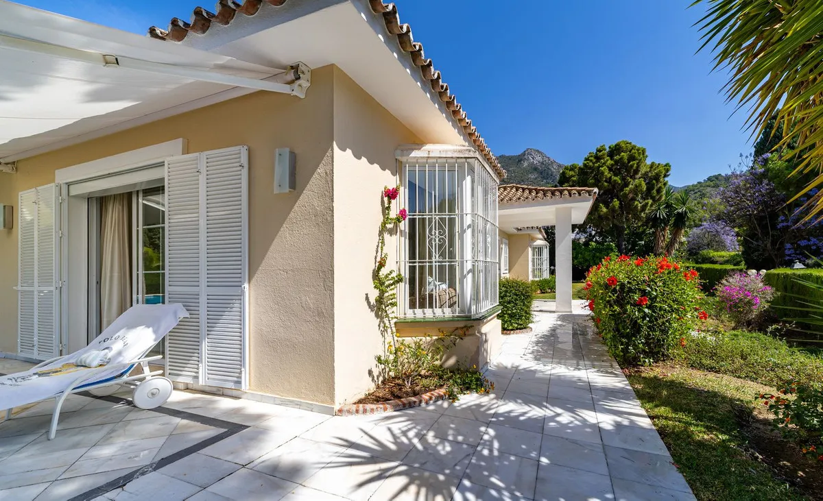 df025530-cbae-40d1-bc24-fe5f53c139a6