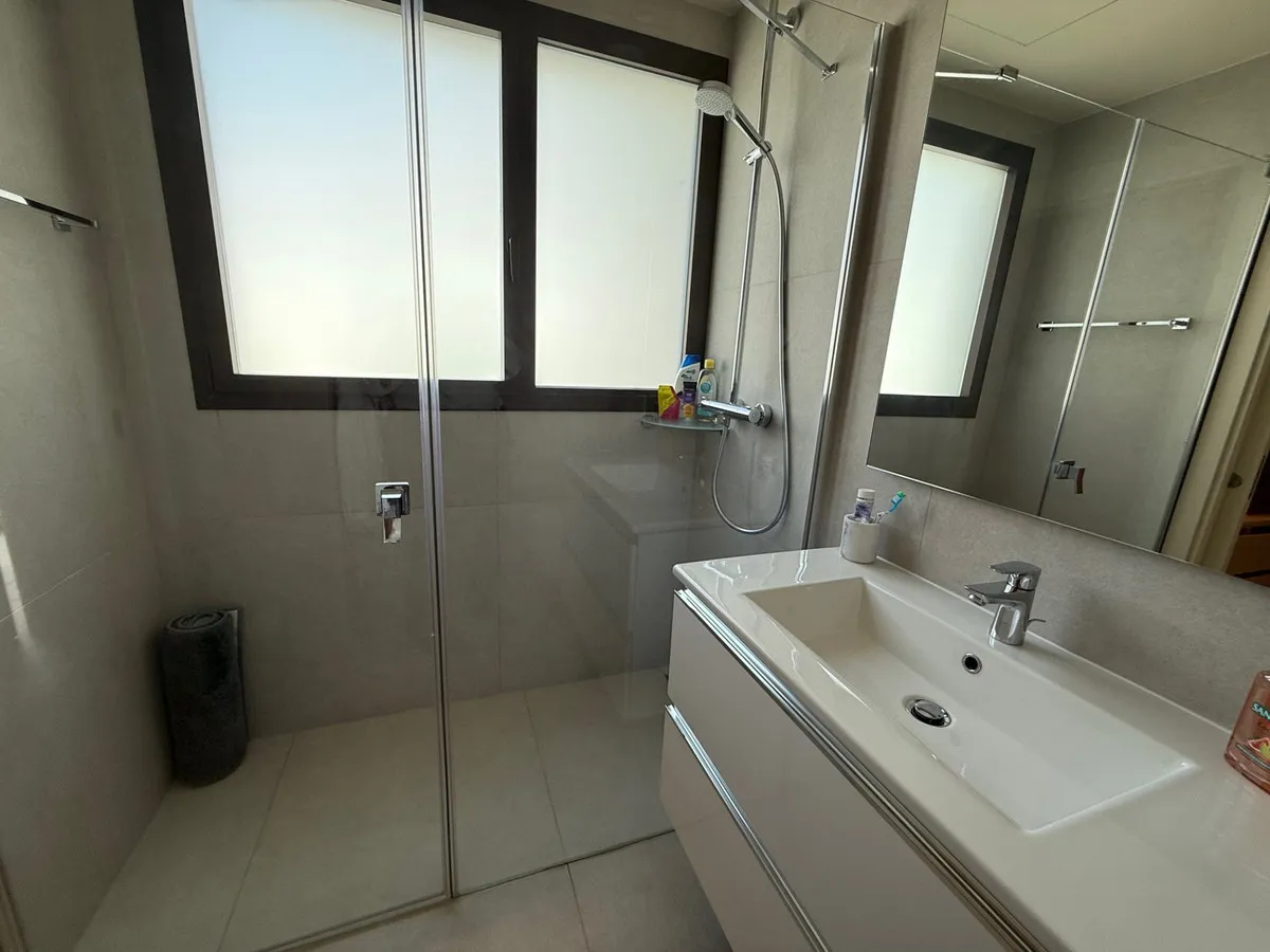 497ef5a2-27ad-4536-a943-f1bbaa53a8b6