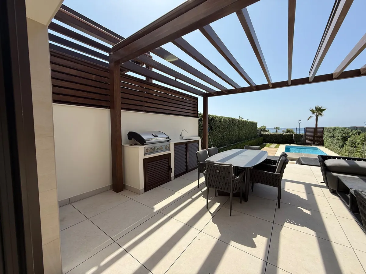 e5d222cf-67e0-4142-9bad-6e8d4d88ed42