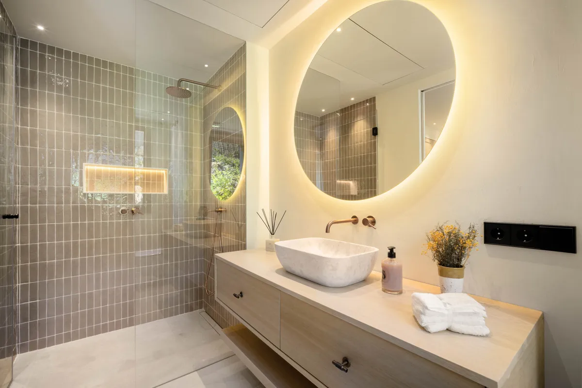 62d2c34d-a056-4e0d-bc3d-94e65cc1531f