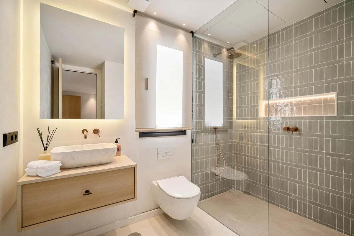 9ca24eb0-edf3-4a3d-9fb4-211984211d1c