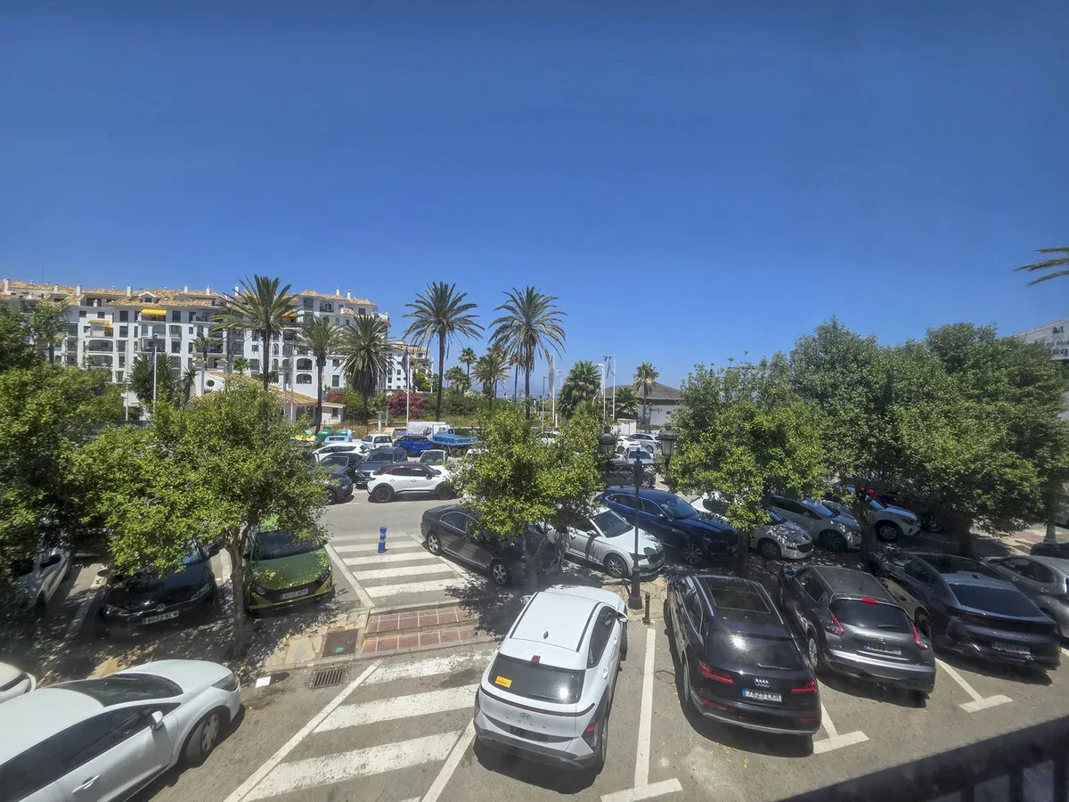 626b433f-2b7e-41ba-bc3a-95d70f695a72