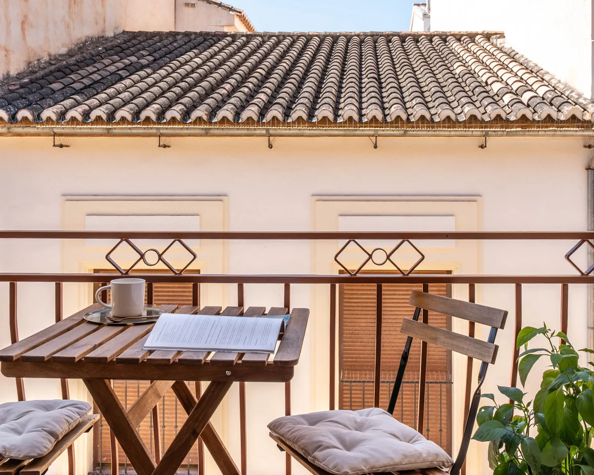 8e0cc584-1fdc-402d-8628-6313efe94e0c