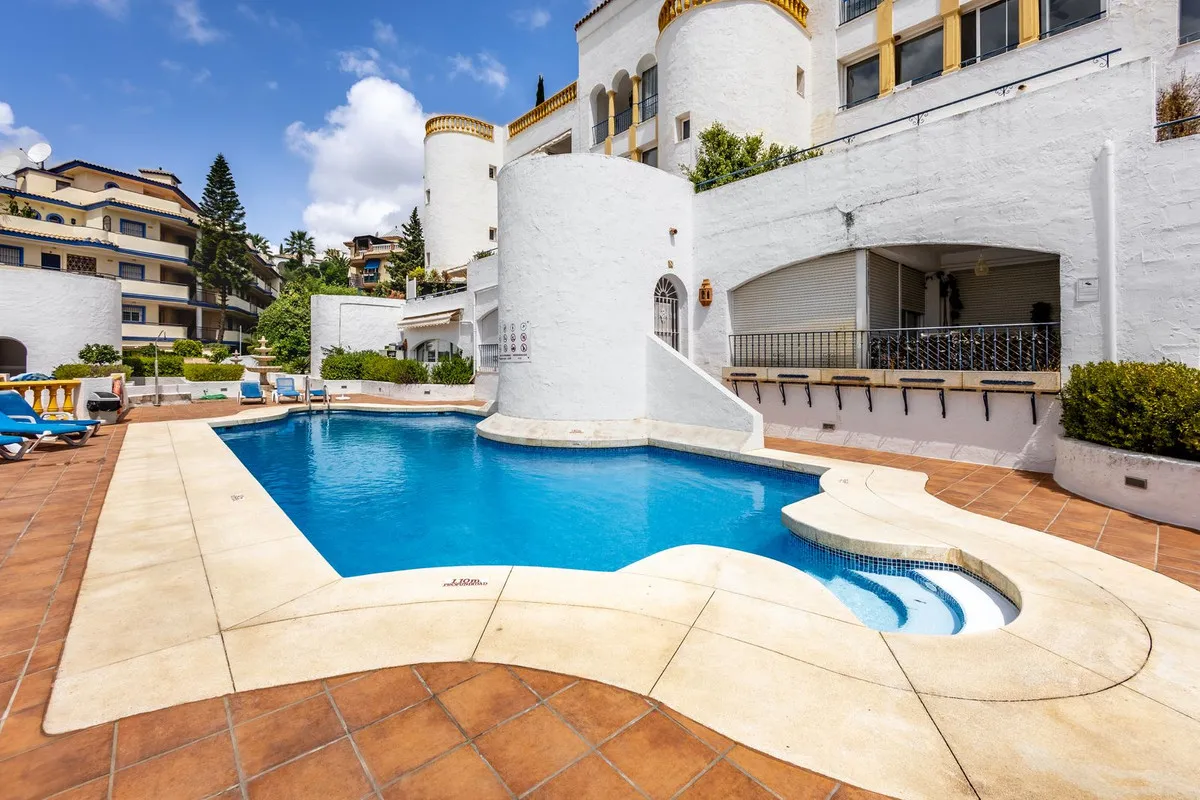 651dffc4-edf0-438e-a222-1e858867d599