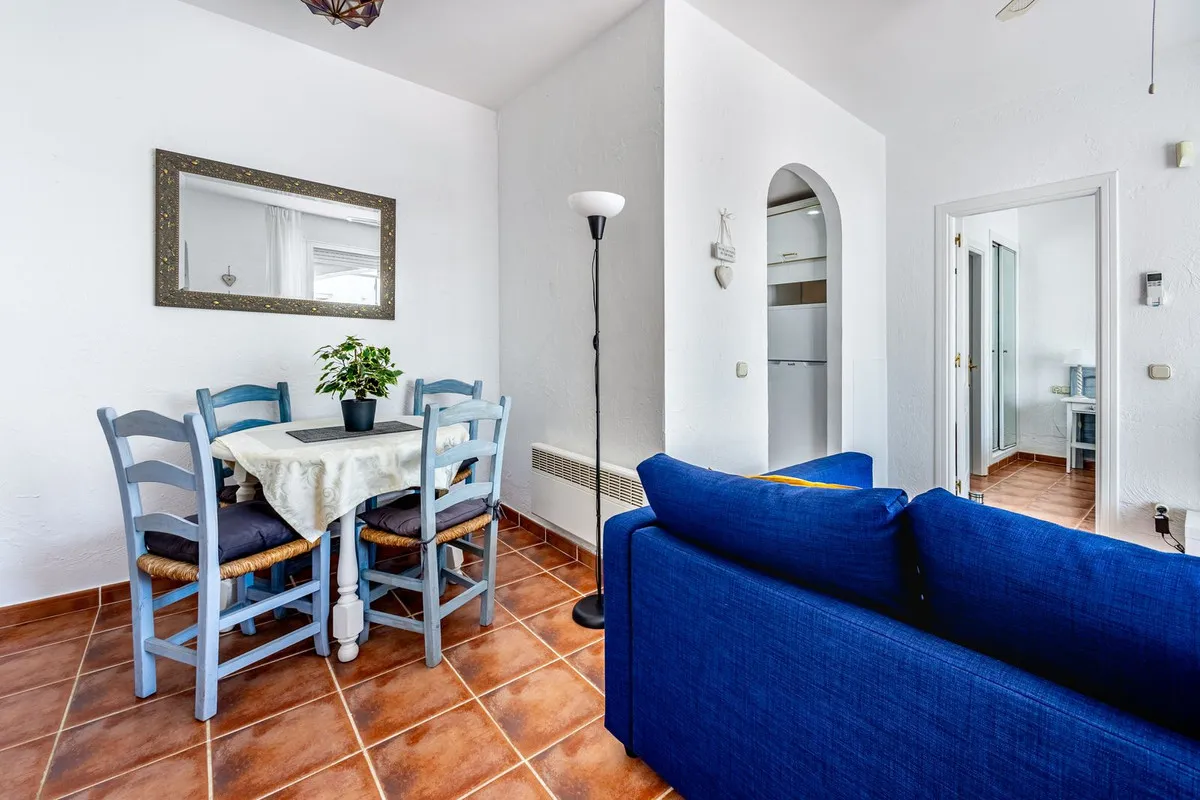 e9a7f9bd-6812-4da9-9dfe-bd5cf79de485