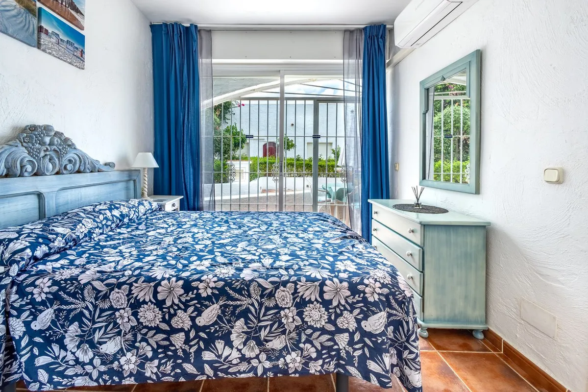 f85151a0-bff8-4d24-8a02-ecfee4a98a49