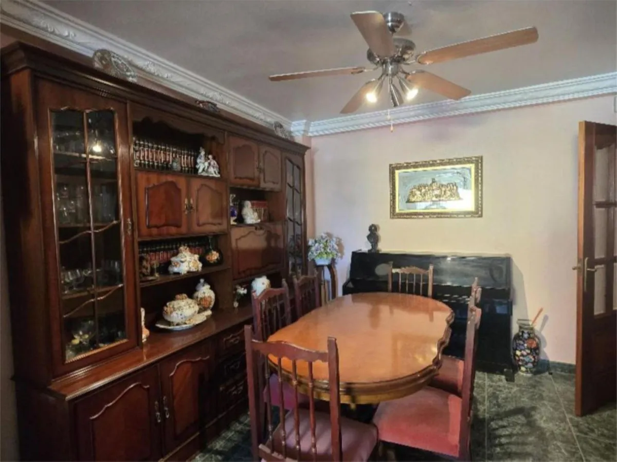 8b78f1dc-eed1-4022-83db-a44f67be1780