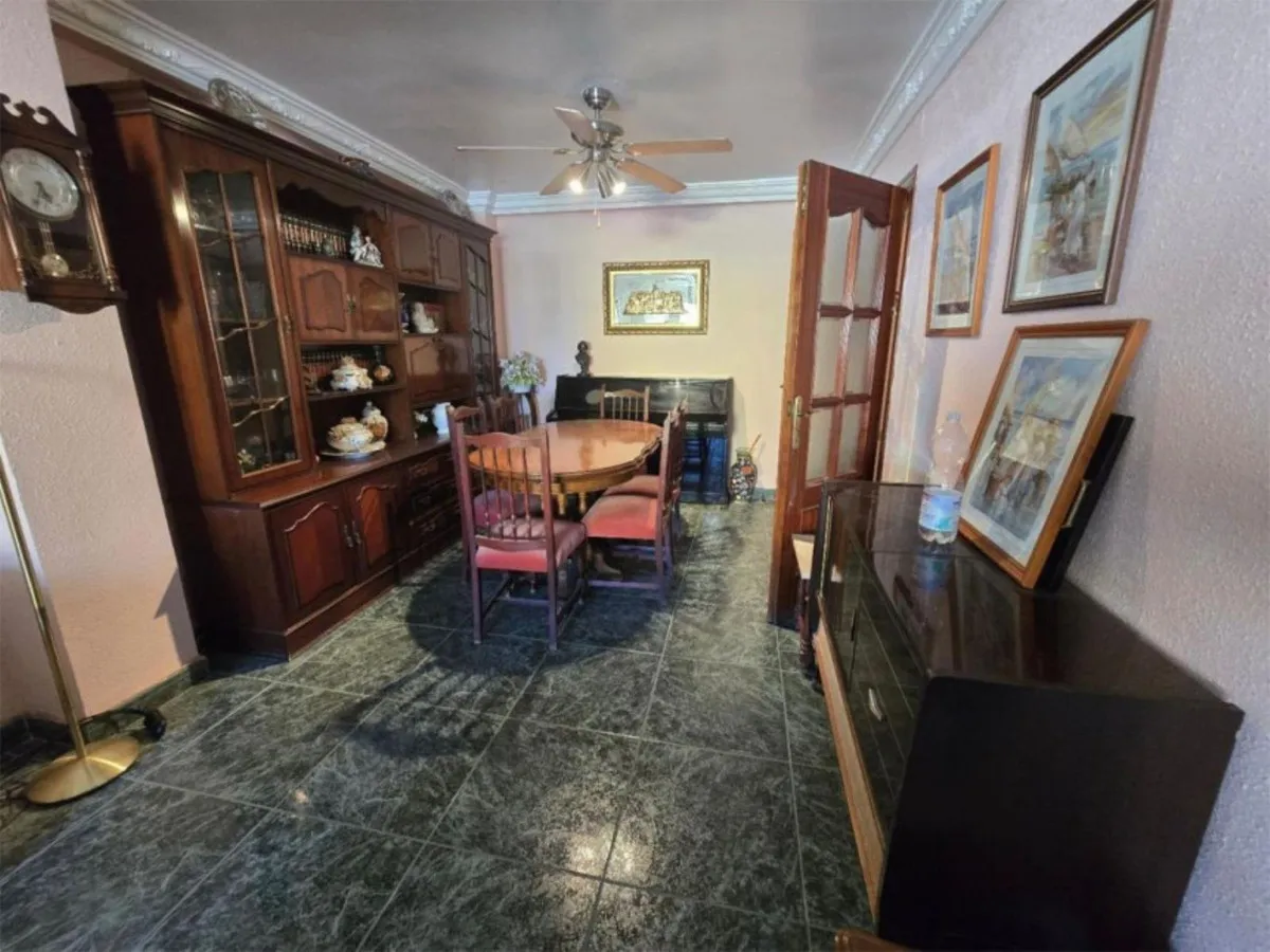 dd3916a9-3e4f-4e77-b3cf-a4fb30467bd7