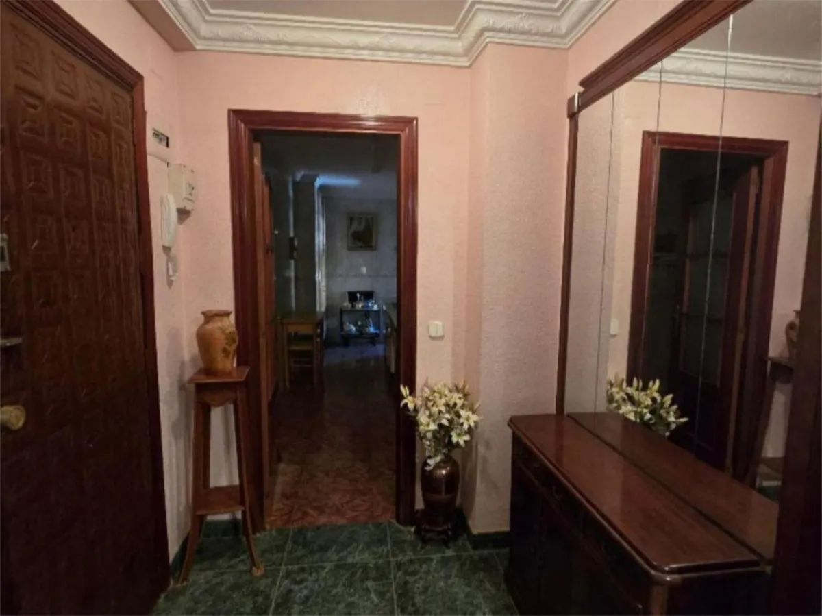 f6b03d5c-8641-44ff-917f-b46e16a2df4a