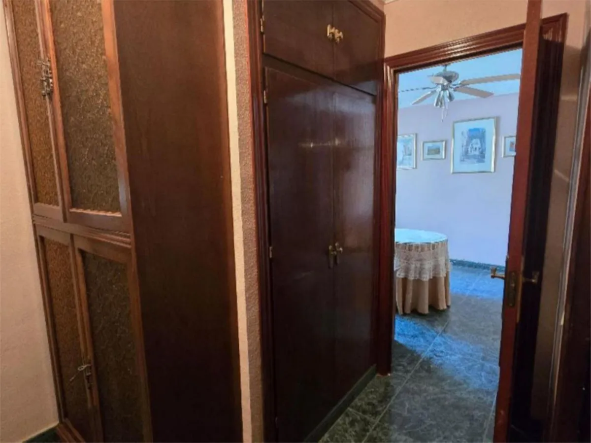 f8e61d0e-5bc0-4fa7-87e8-8d53617c8881