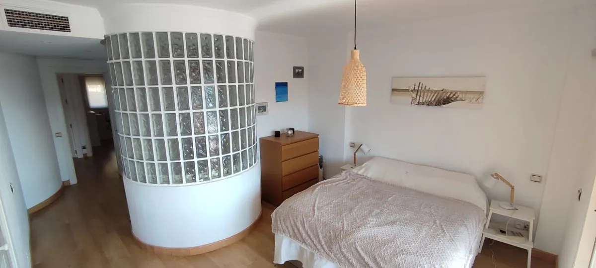 593fa055-e91a-4b7f-bdd8-4fad433493d8