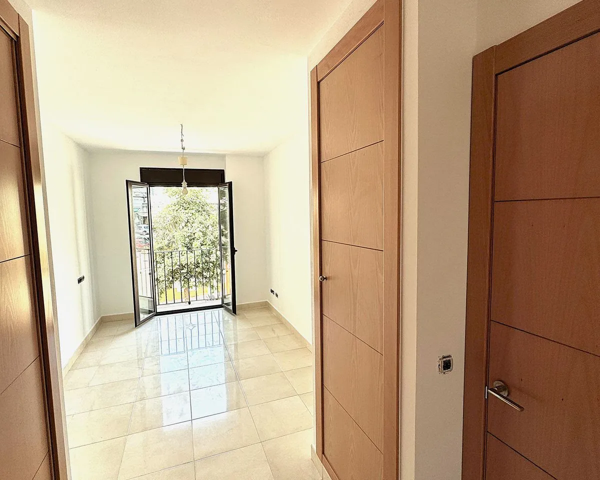 b068287c-c8ee-4c8b-905a-0d4c95f9e1d0