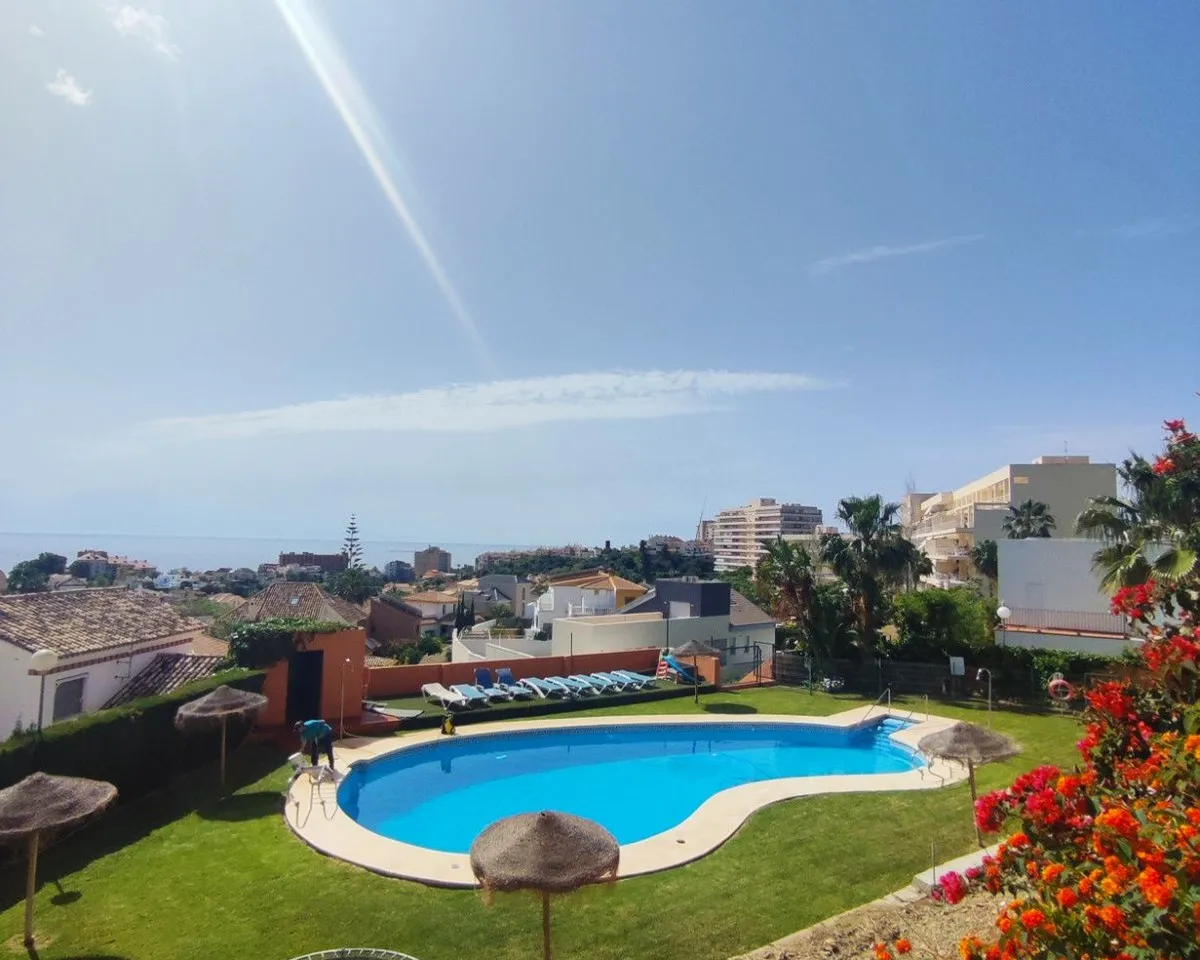 d6057b8b-1886-464f-a394-ed0e5a2f2ab2