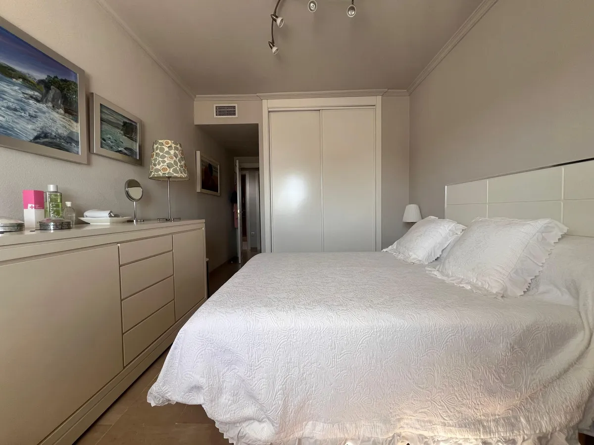 e8e4a8ac-ae7d-4f21-bfa8-7ecf41e41059