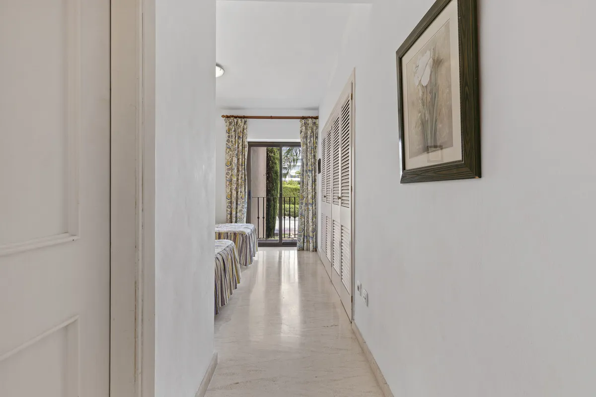 9fcee5f1-2c17-4c33-b2aa-ca400d87f422