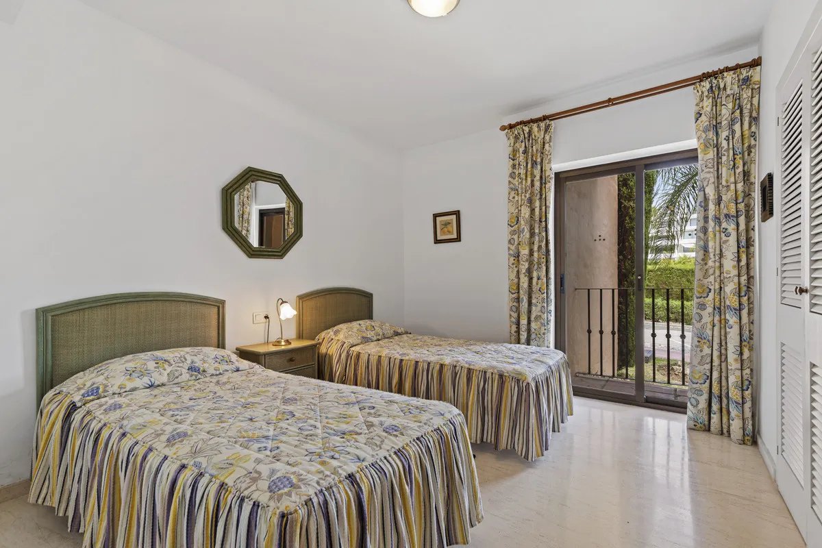 b6a1bf46-ed0b-475c-8585-f28b7120ba63