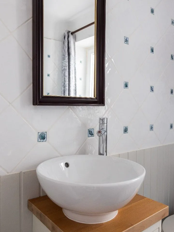 e4e8ab54-328a-4be9-a3b7-50c926e3207c