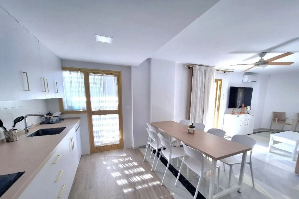 dff99205-adae-41f3-bbe2-1f4666a0ff1f