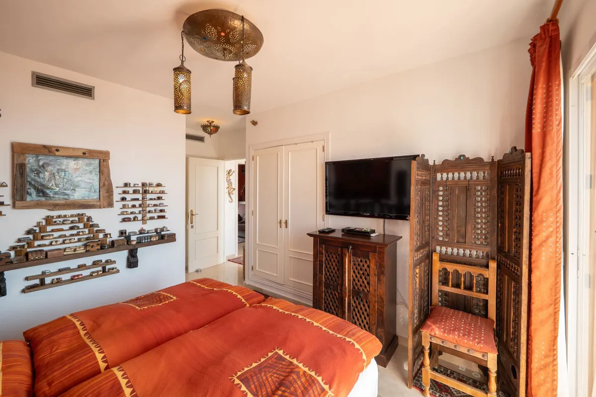 7be87d60-81a7-4231-baa9-70d63ed2d194