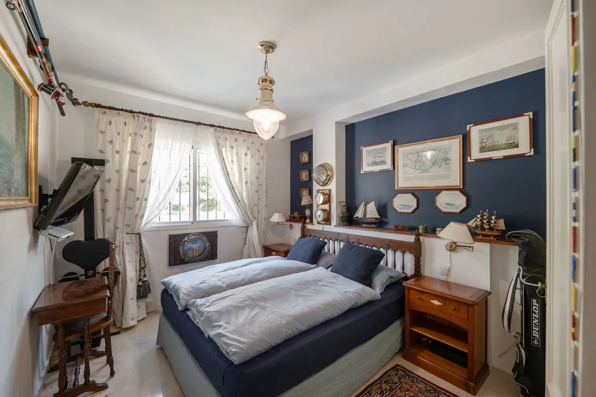 a10838b3-658e-4095-84c8-04b21c562016