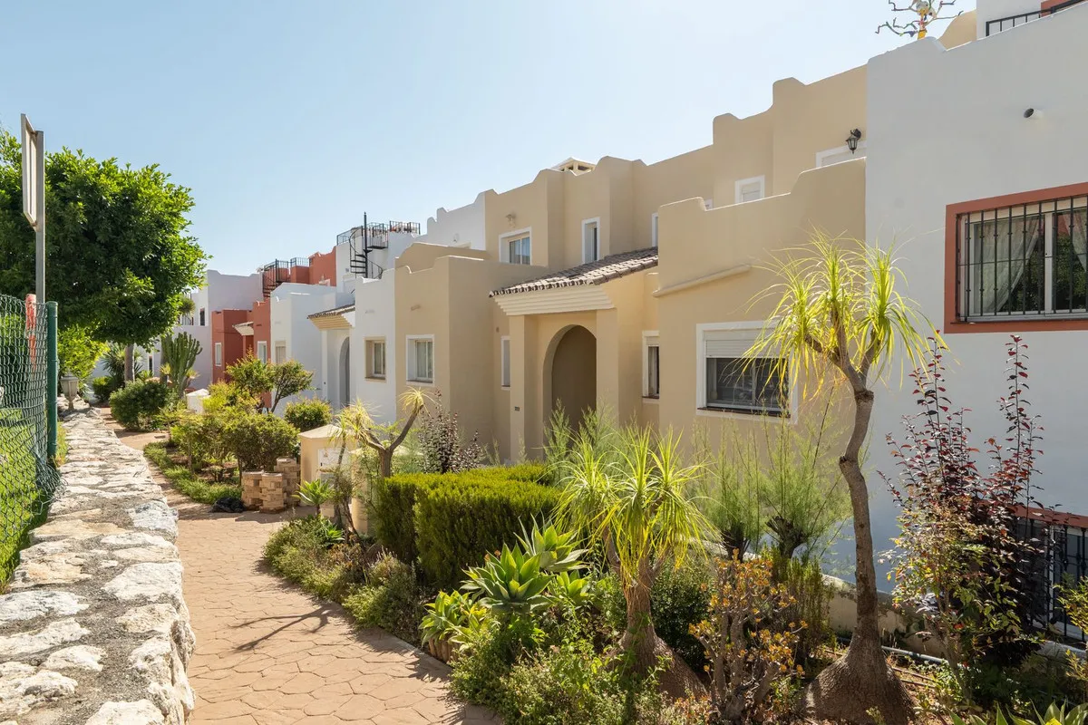 e680dddb-975e-44e3-9e7b-9116423b7a60