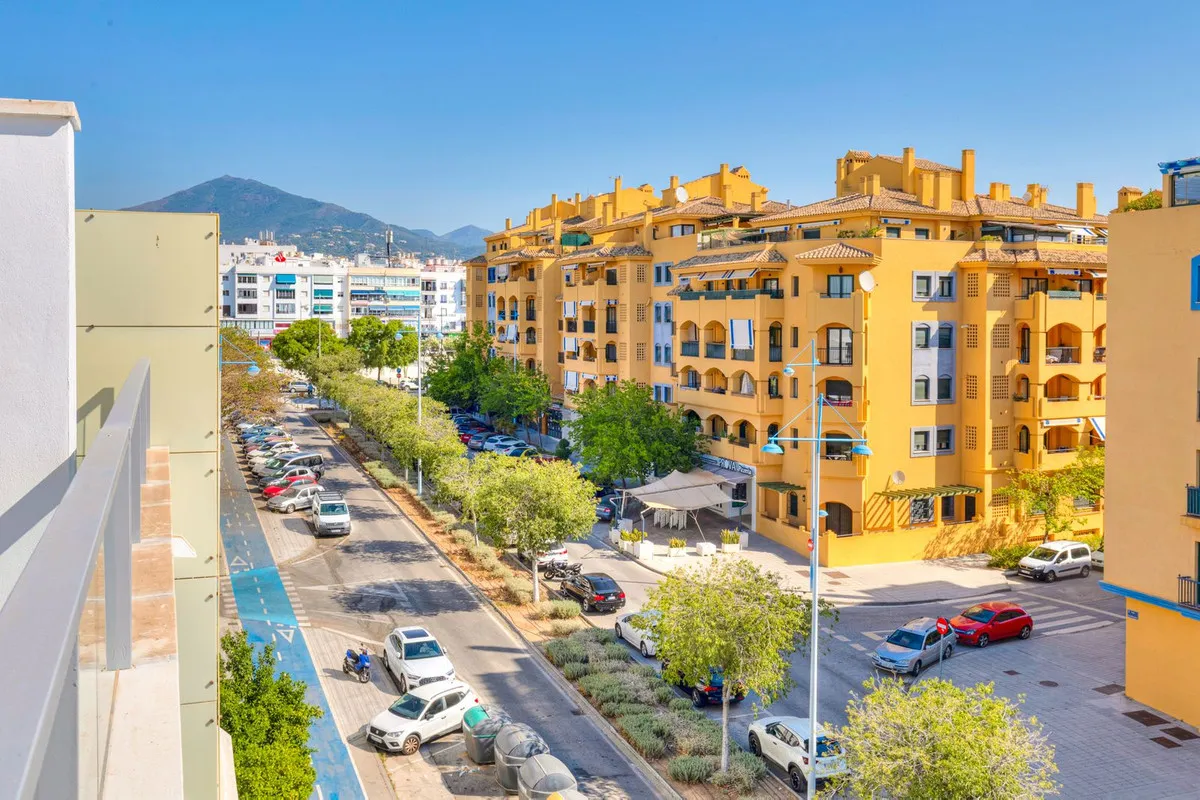 47c878d9-e5d1-4530-a587-6083056af14a