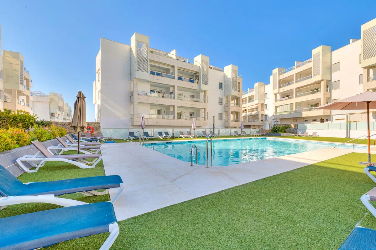 a439325a-fd83-4259-8bc0-543099f757ec