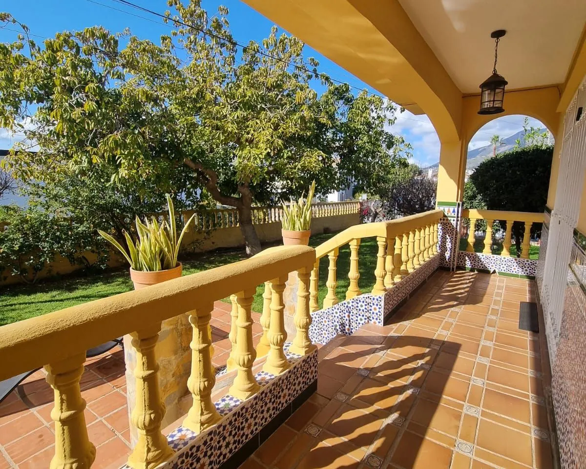 1030a0ec-bca6-499b-9223-03a41d1d752f