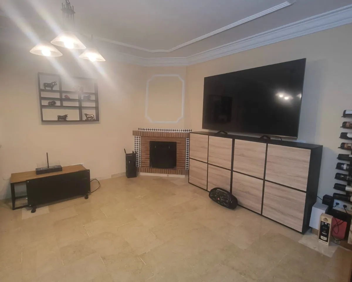 370e56d9-c526-4765-9a83-c8b3d2fd4567