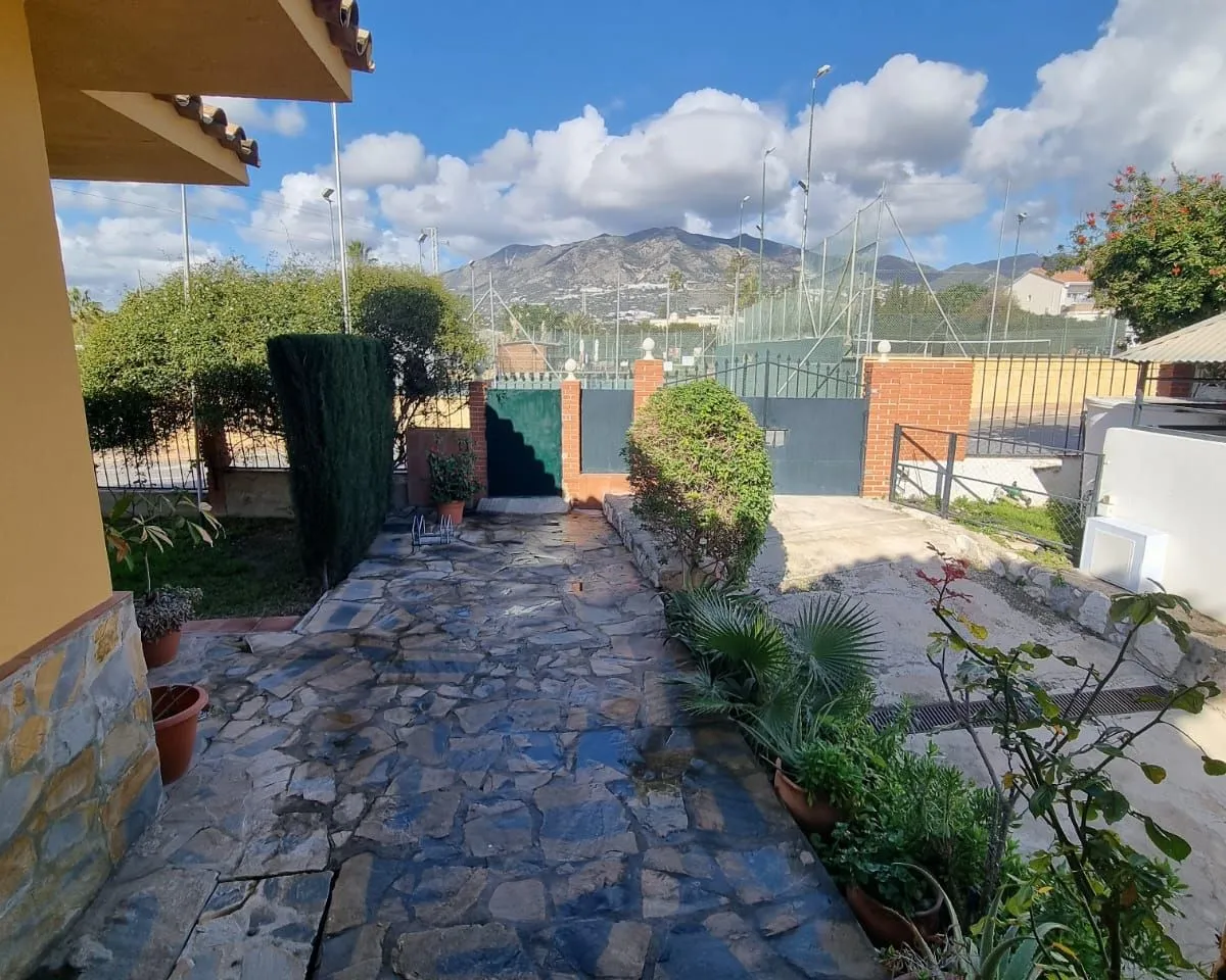 39eb94e8-50b3-4d53-8230-0e0bcaba6fb8