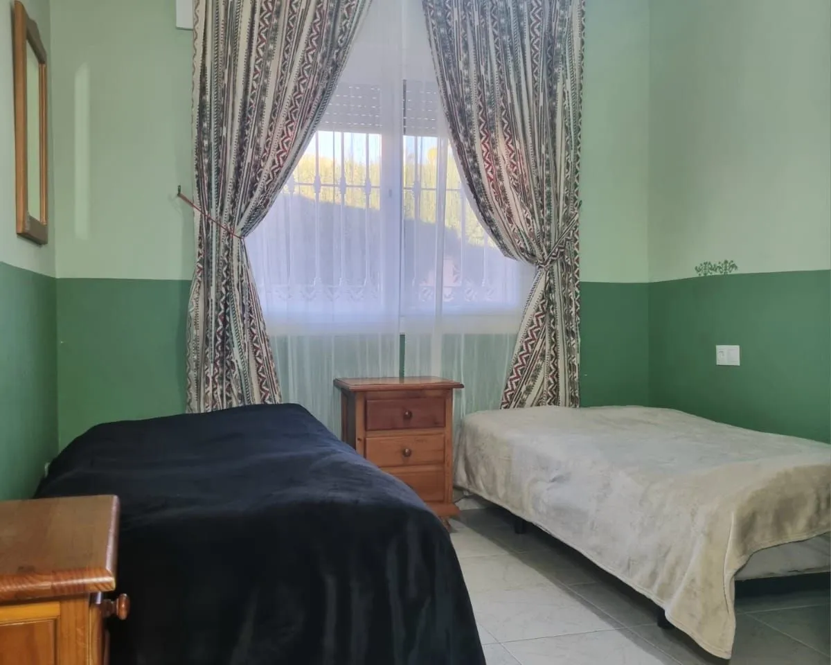 c7a16cc8-25c4-4a67-83b9-393ed02c62d1